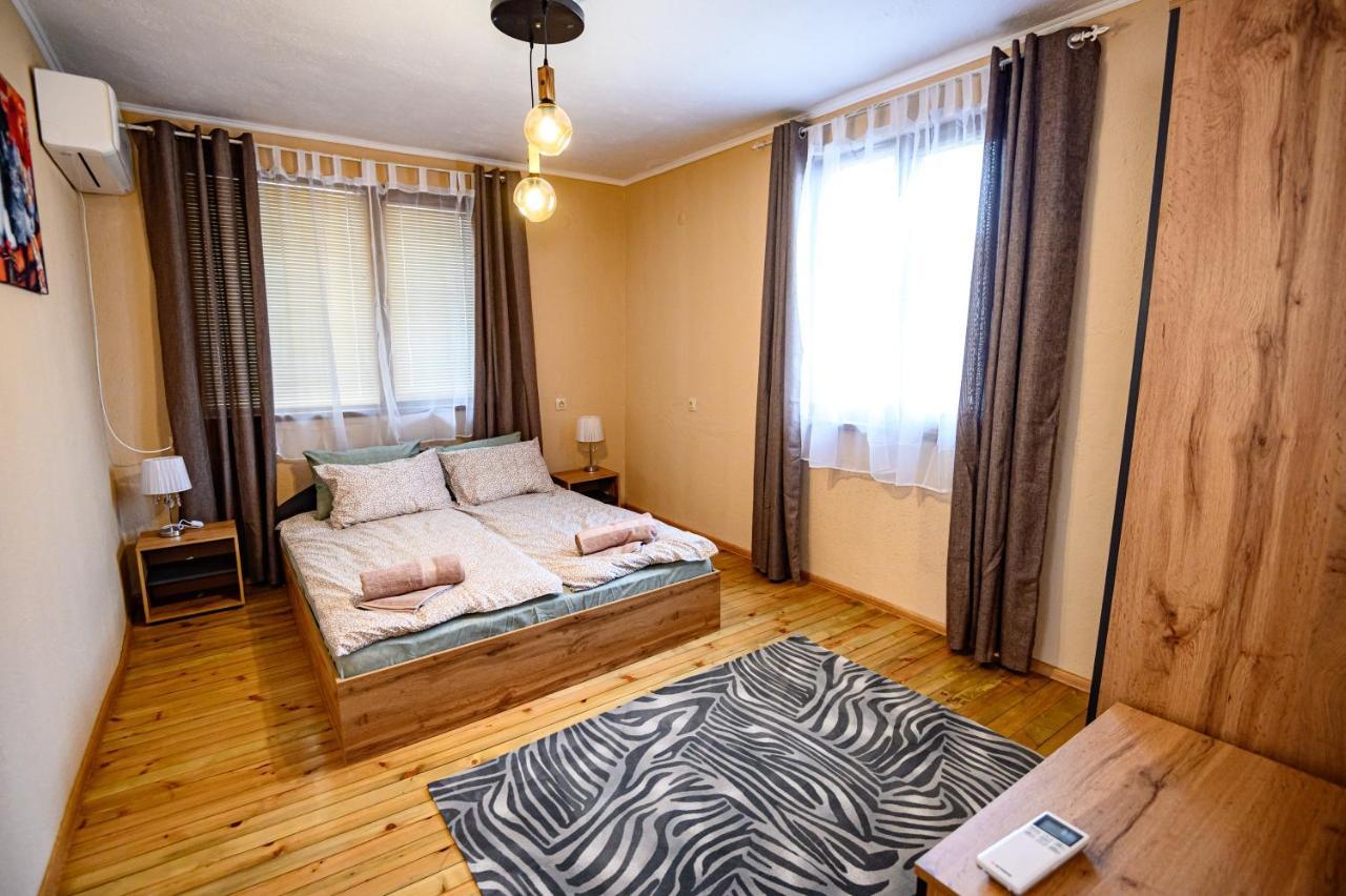 Lalev Guest House Bansko Extérieur photo