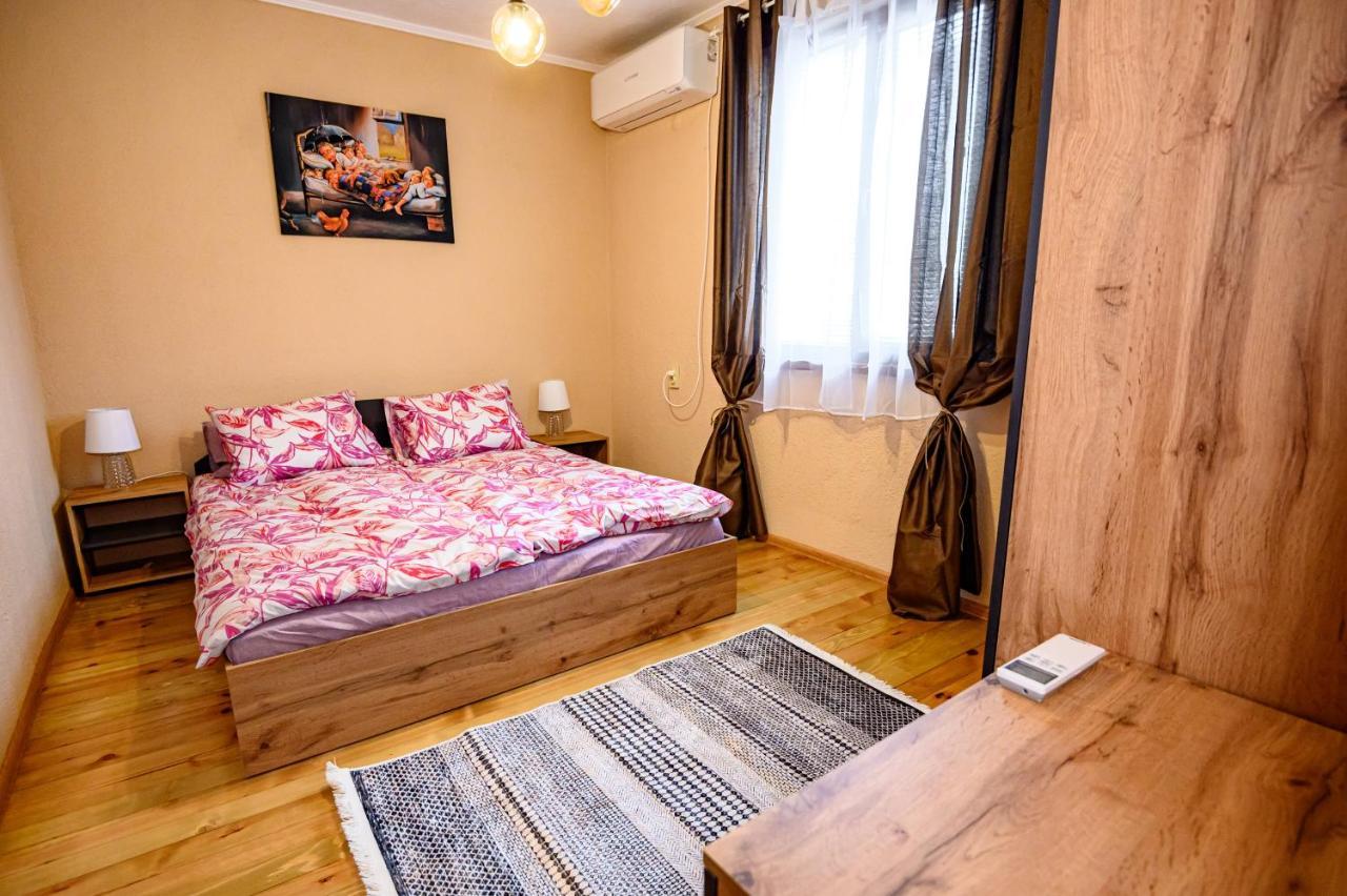 Lalev Guest House Bansko Extérieur photo