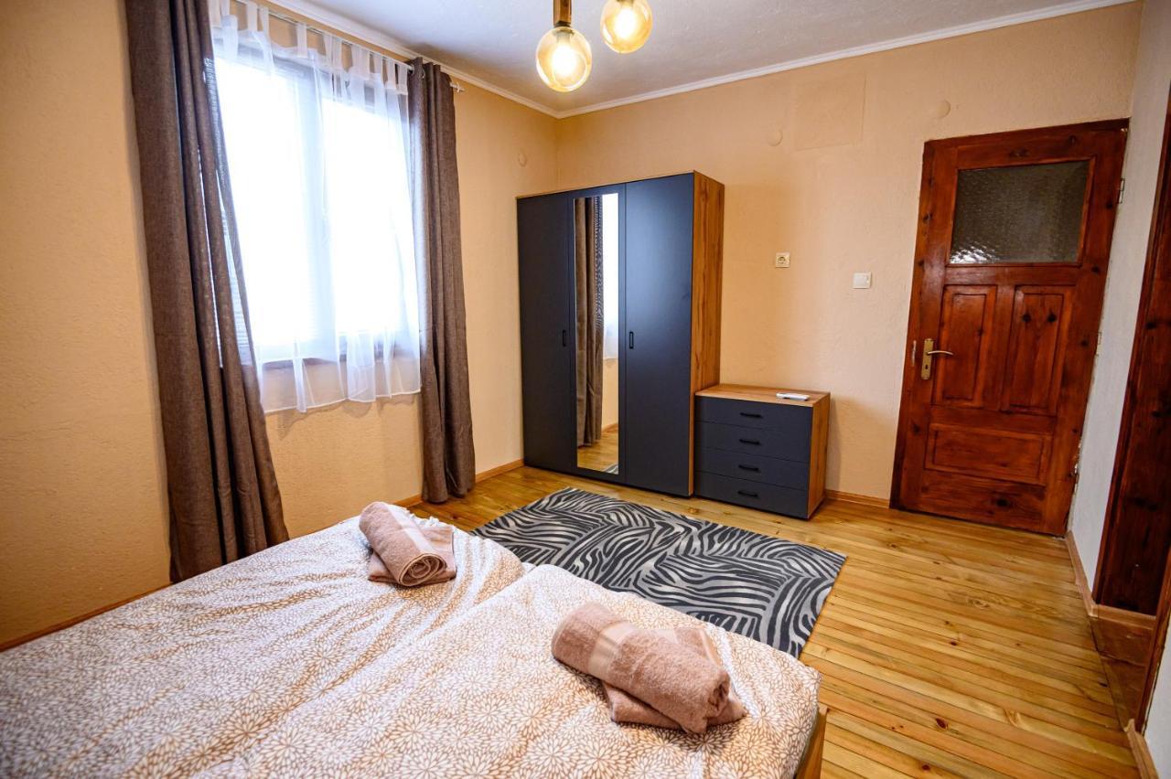 Lalev Guest House Bansko Extérieur photo